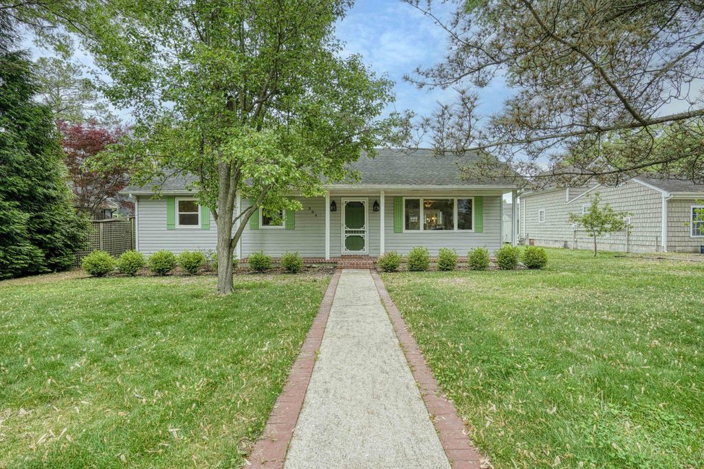Photo of 306 W Oak Avenue W #306, EASTON, MD 21601 (MLS # MDTA2013666)