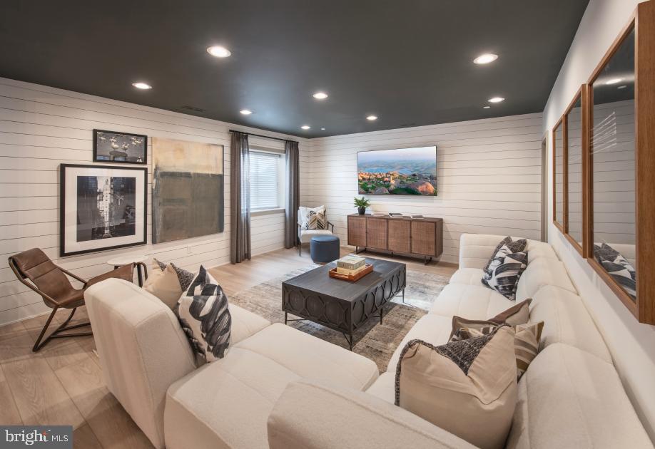 STONEBROOK AT UPPER MERION - Residential