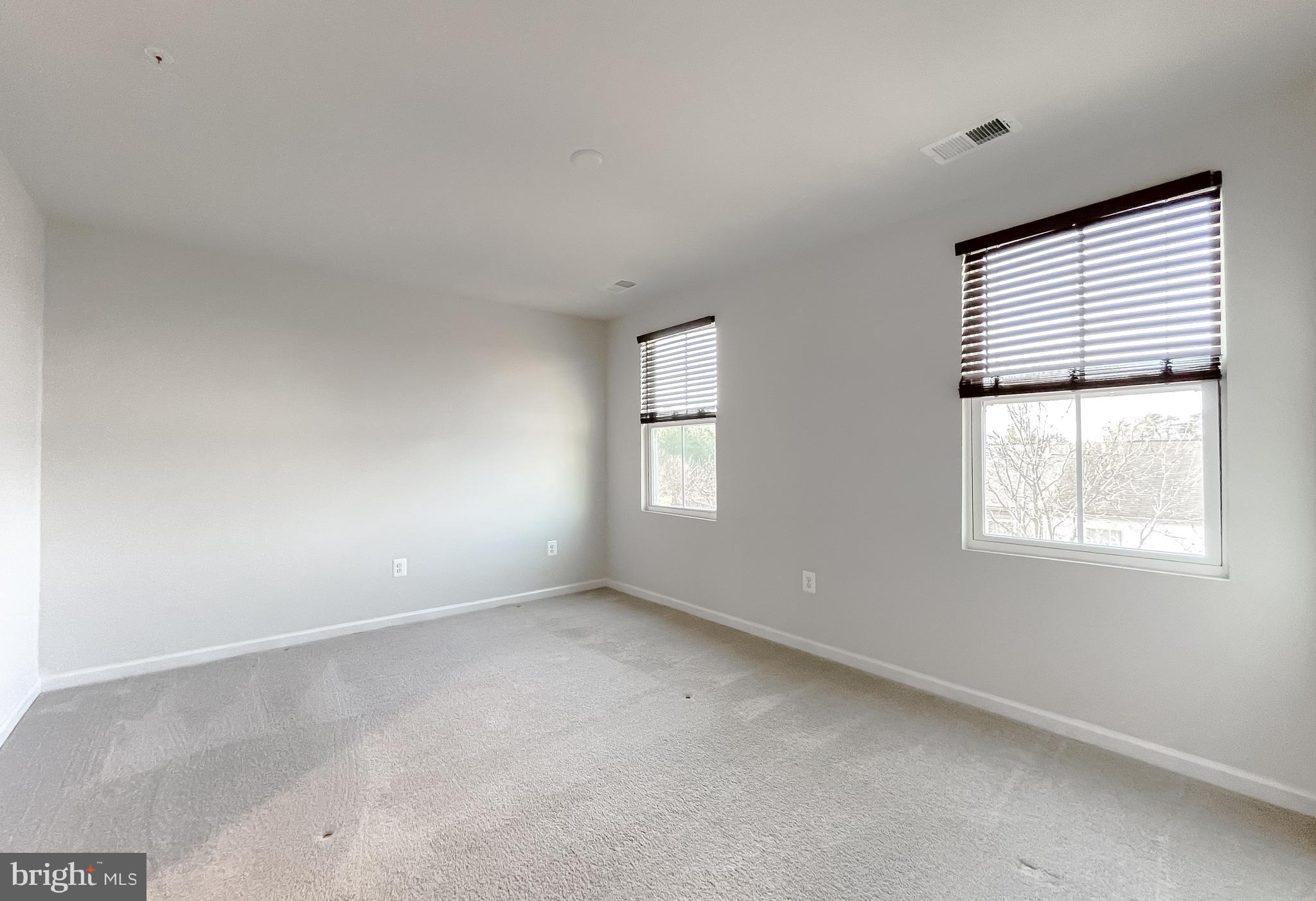 WILLOWGATE - Residential