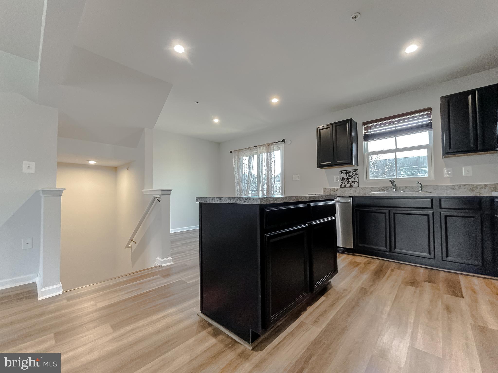 WILLOWGATE - Residential