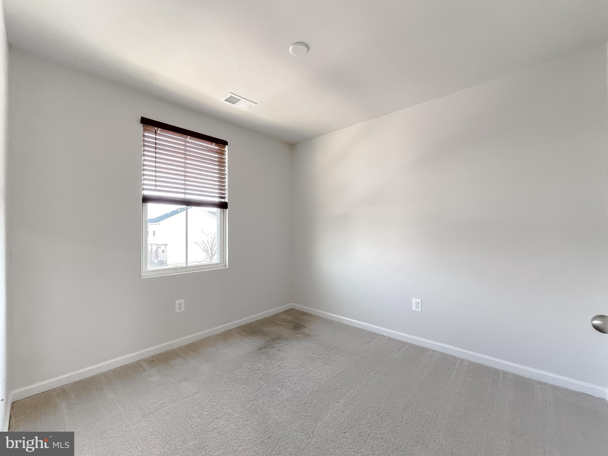 WILLOWGATE - Residential