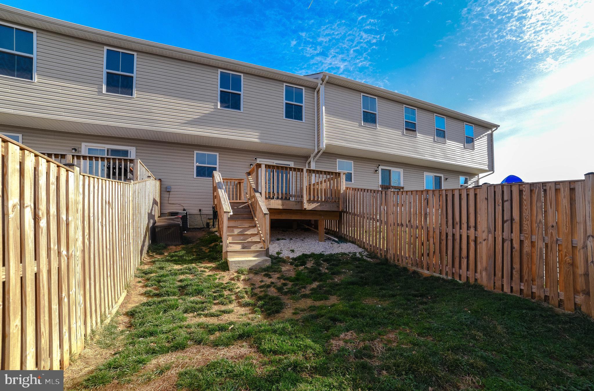 WILLOWGATE - Residential