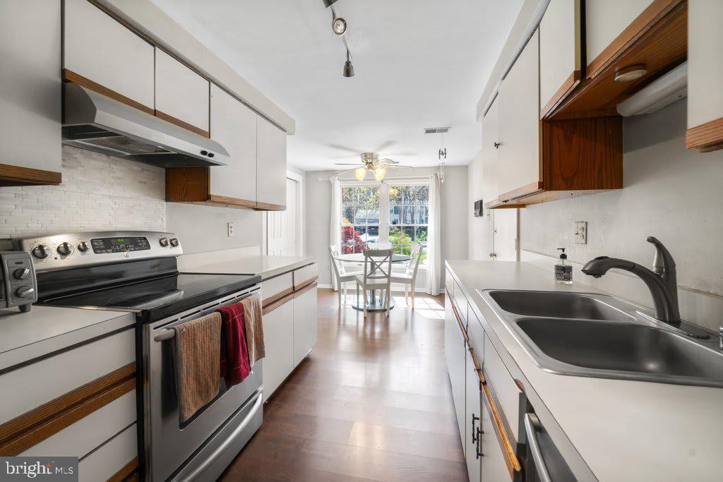 DORSEY SEARCH - Residential