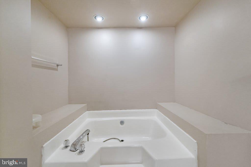 DORSEY SEARCH - Residential