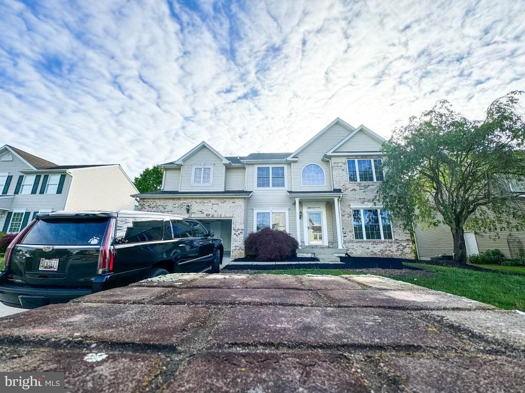 WEST VALLEY OAKS - Residential