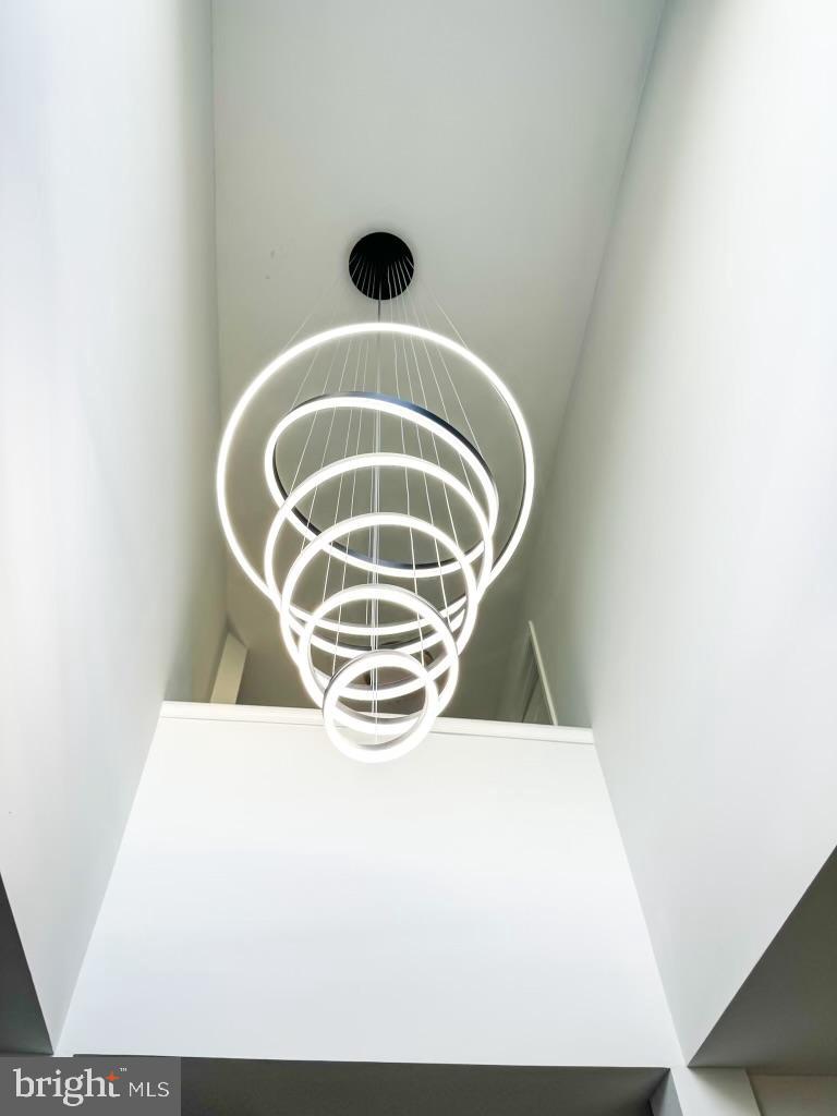 WEST VALLEY OAKS - Residential