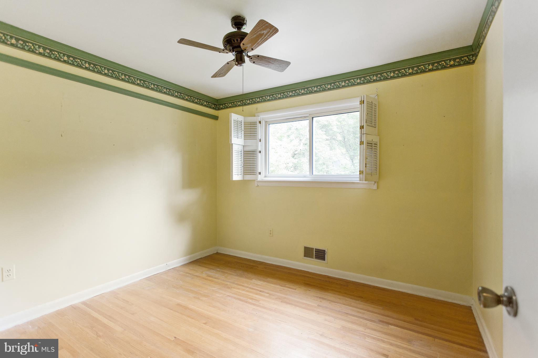 MCCAHILL ESTATES-PLAT 1> - Residential