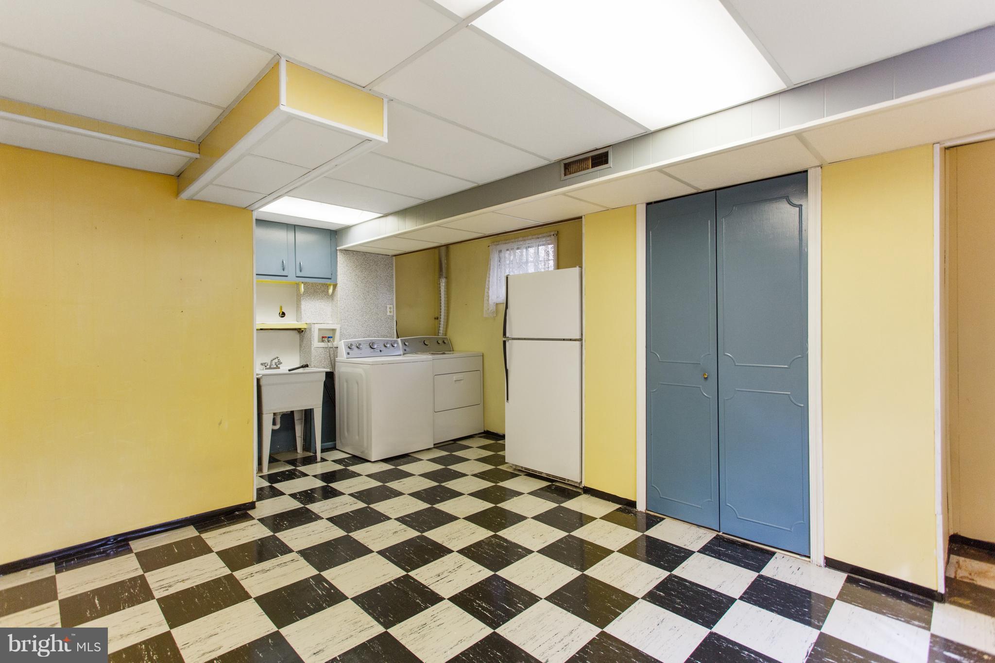 MCCAHILL ESTATES-PLAT 1> - Residential