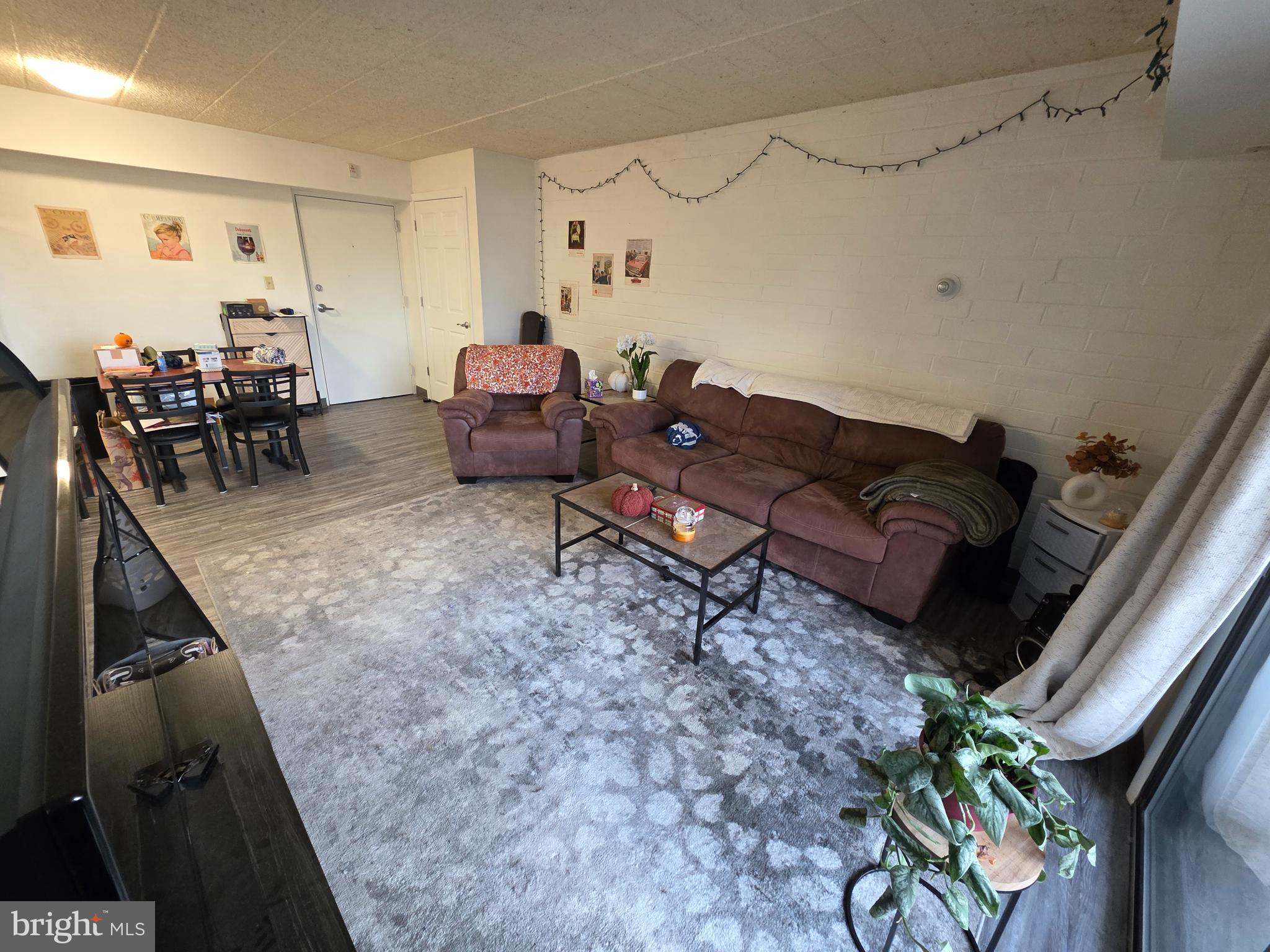 HIGHLANDS - Residential