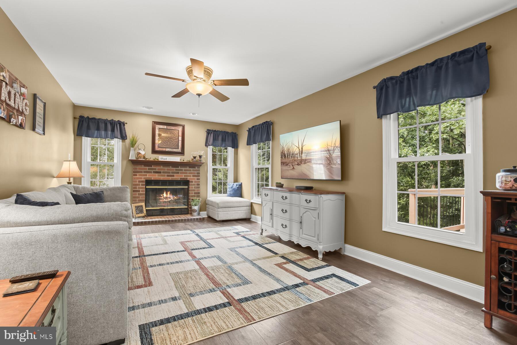 KINGS CHARTER - Residential