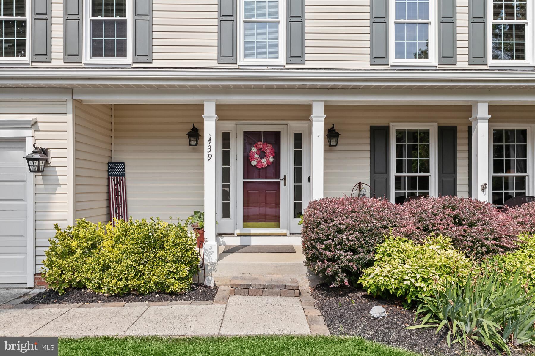 KINGS CHARTER - Residential