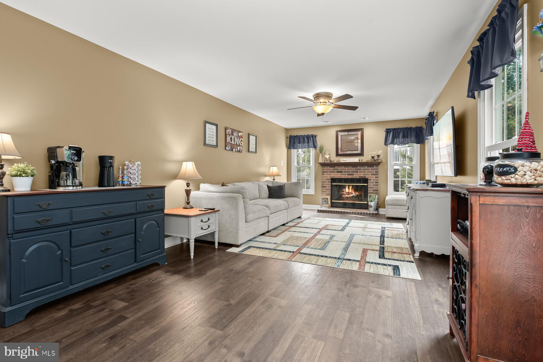 KINGS CHARTER - Residential