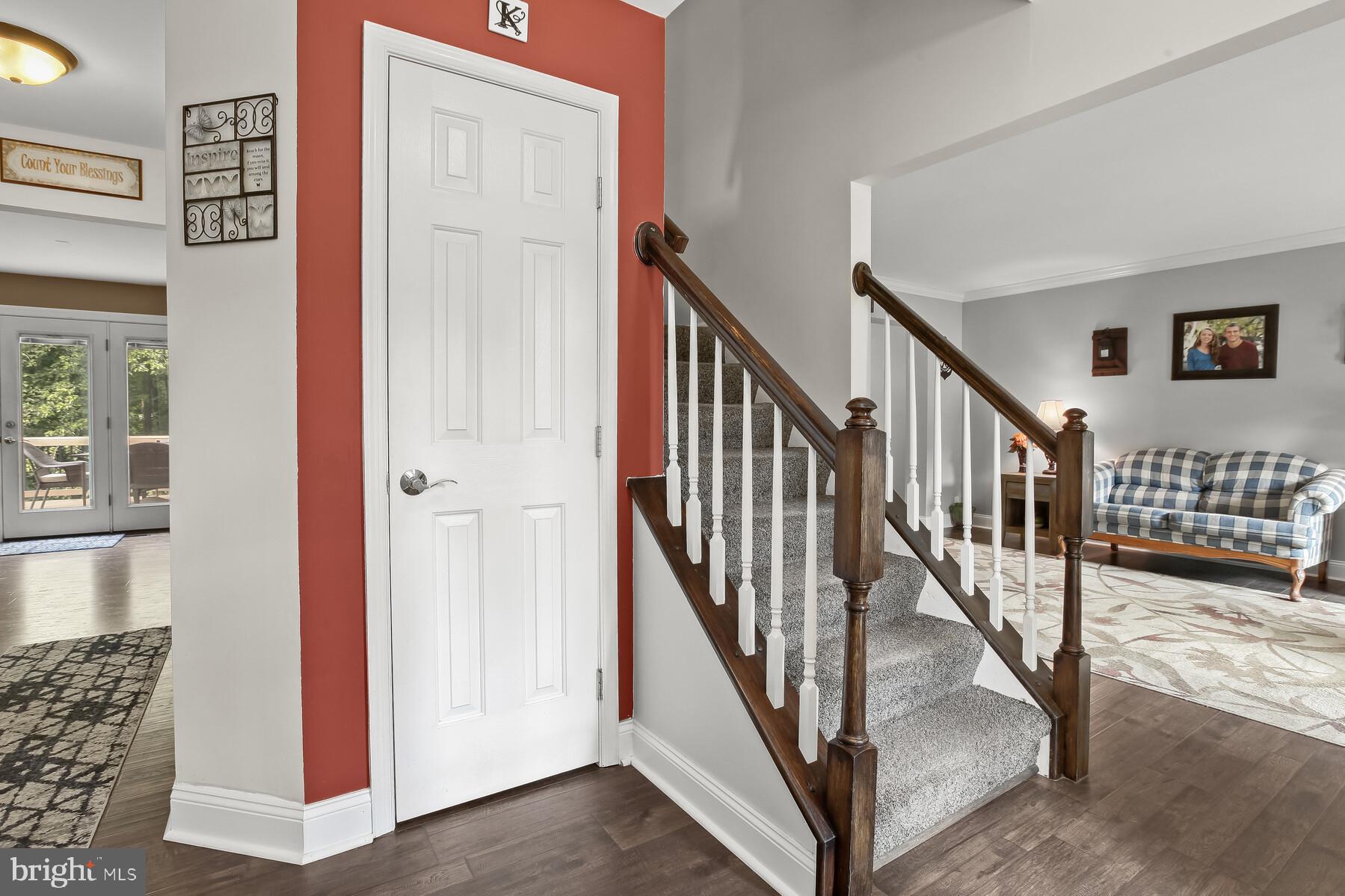 KINGS CHARTER - Residential