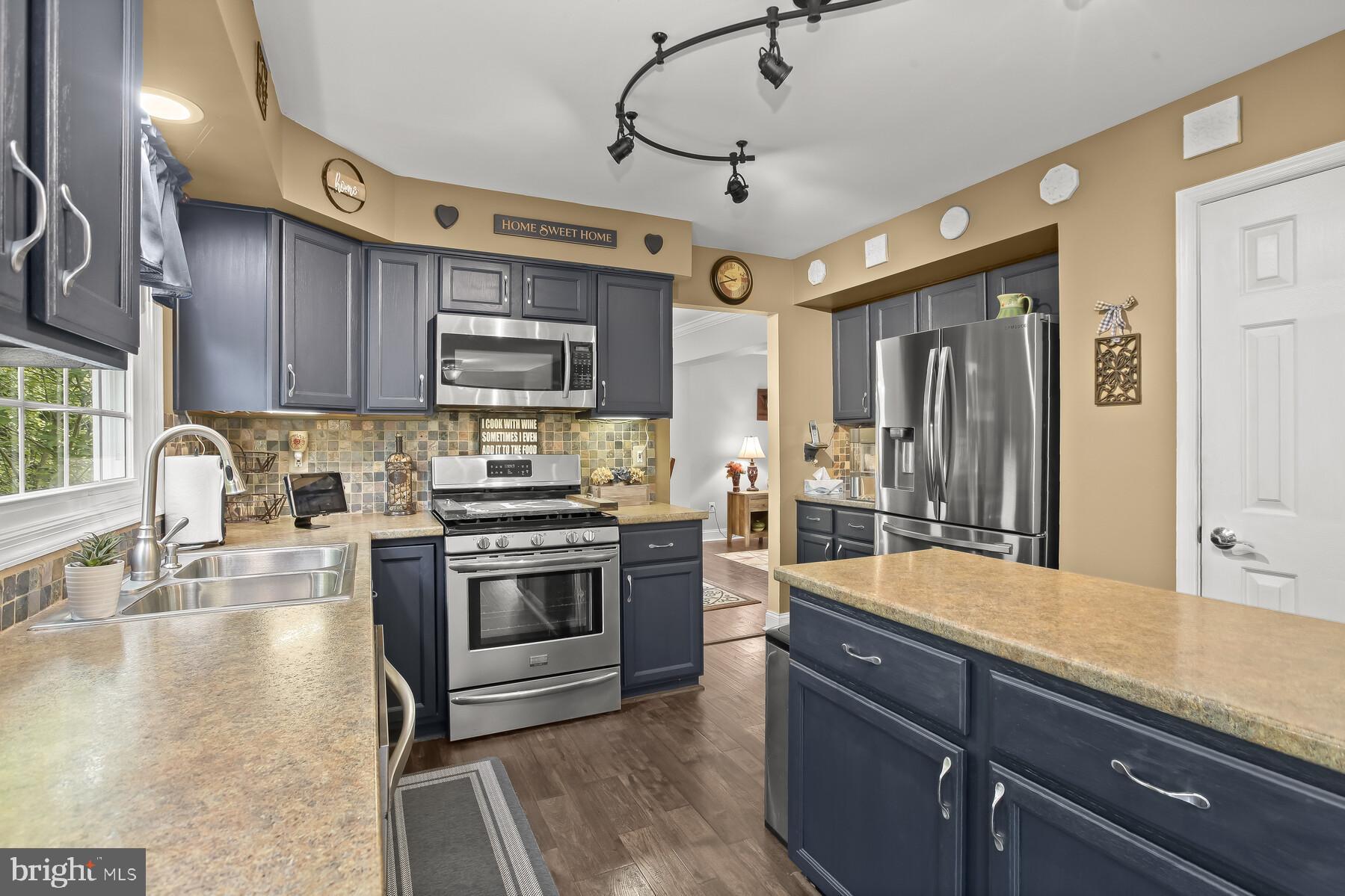 KINGS CHARTER - Residential