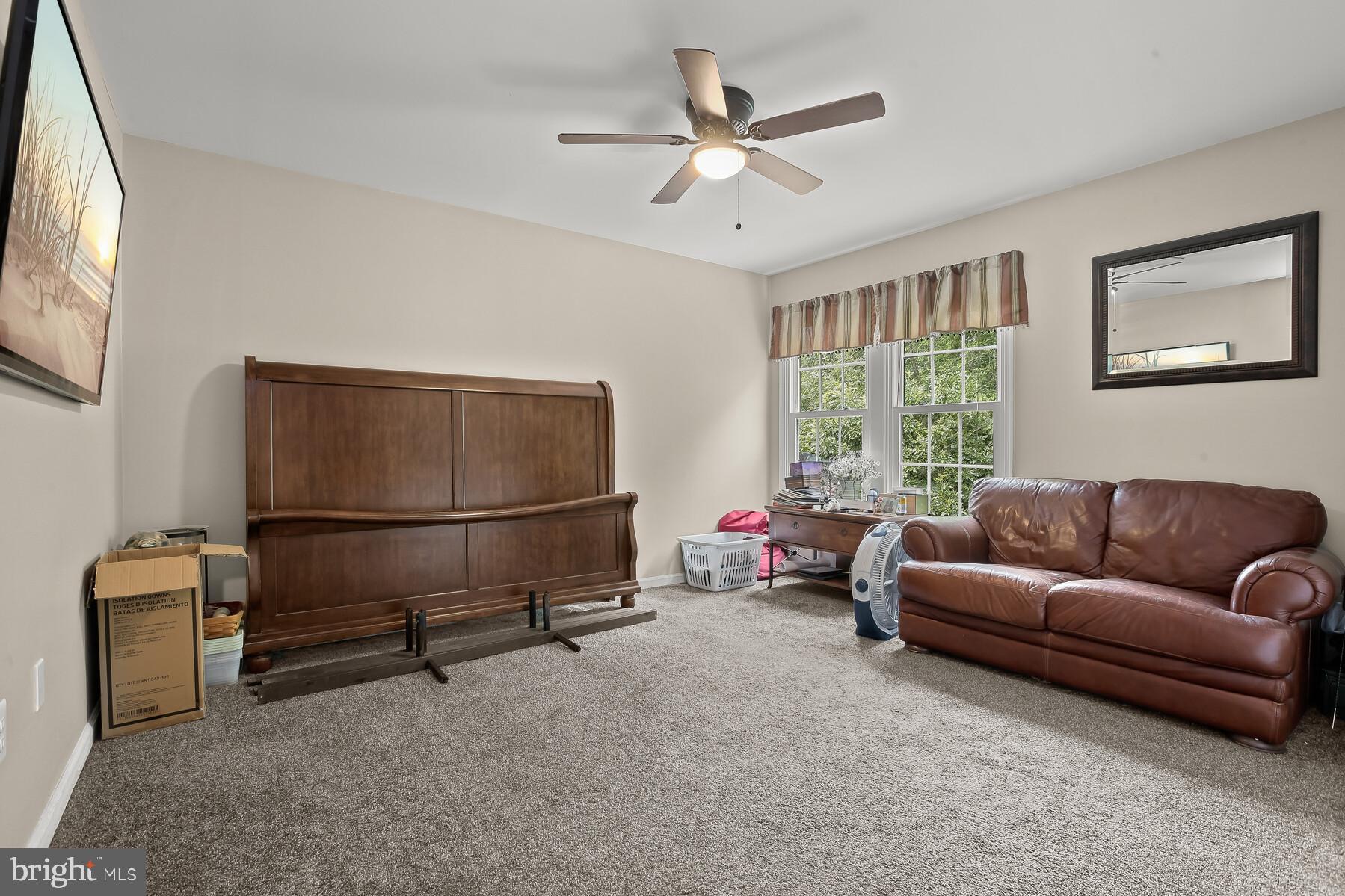 KINGS CHARTER - Residential