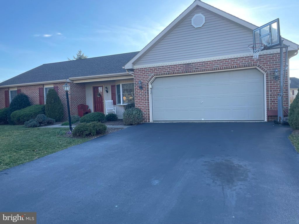 Photo of 524 S LOCUST ST, LITITZ, PA 17543 (MLS # PALA2032254)
