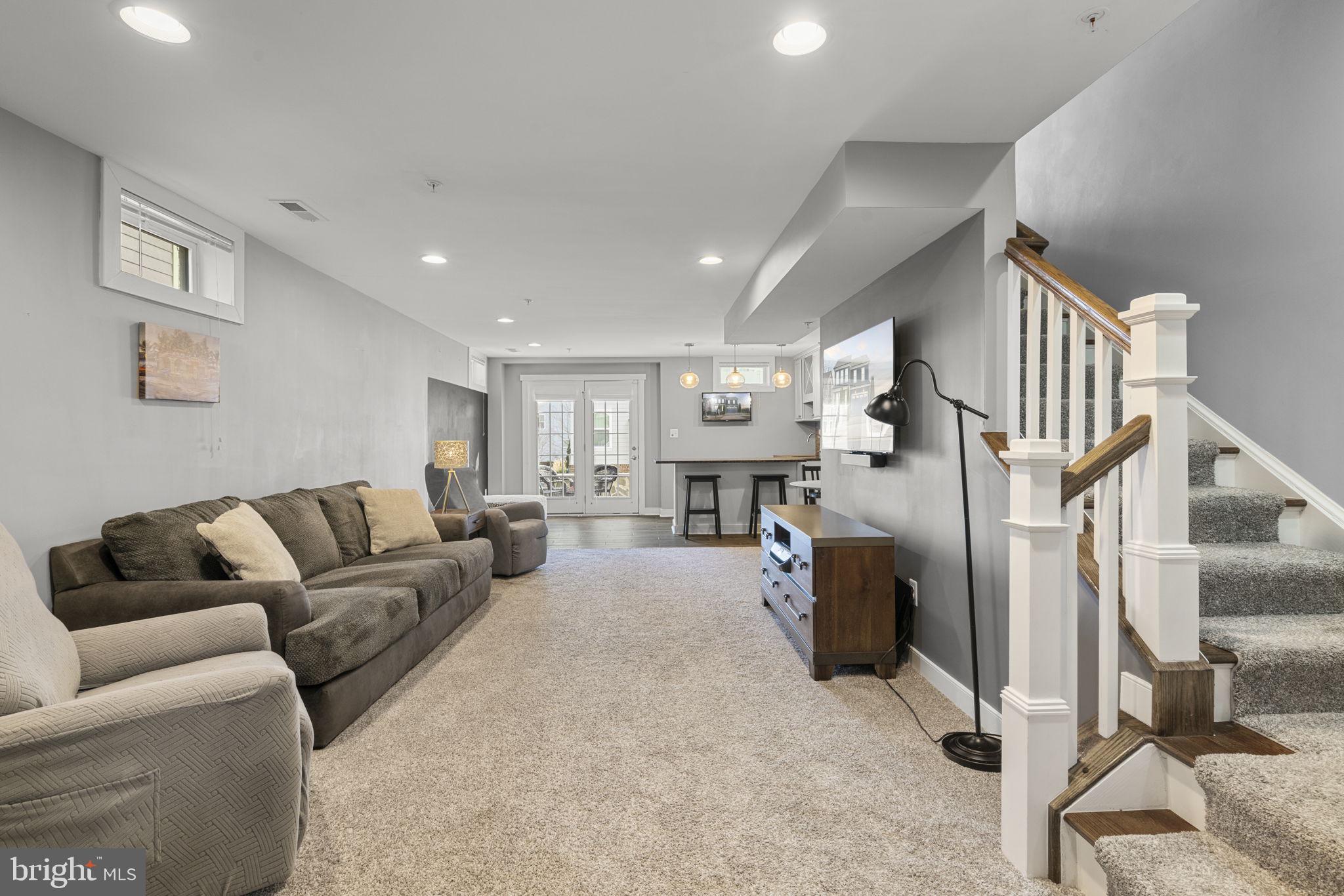 POTOMAC SHORES - Residential