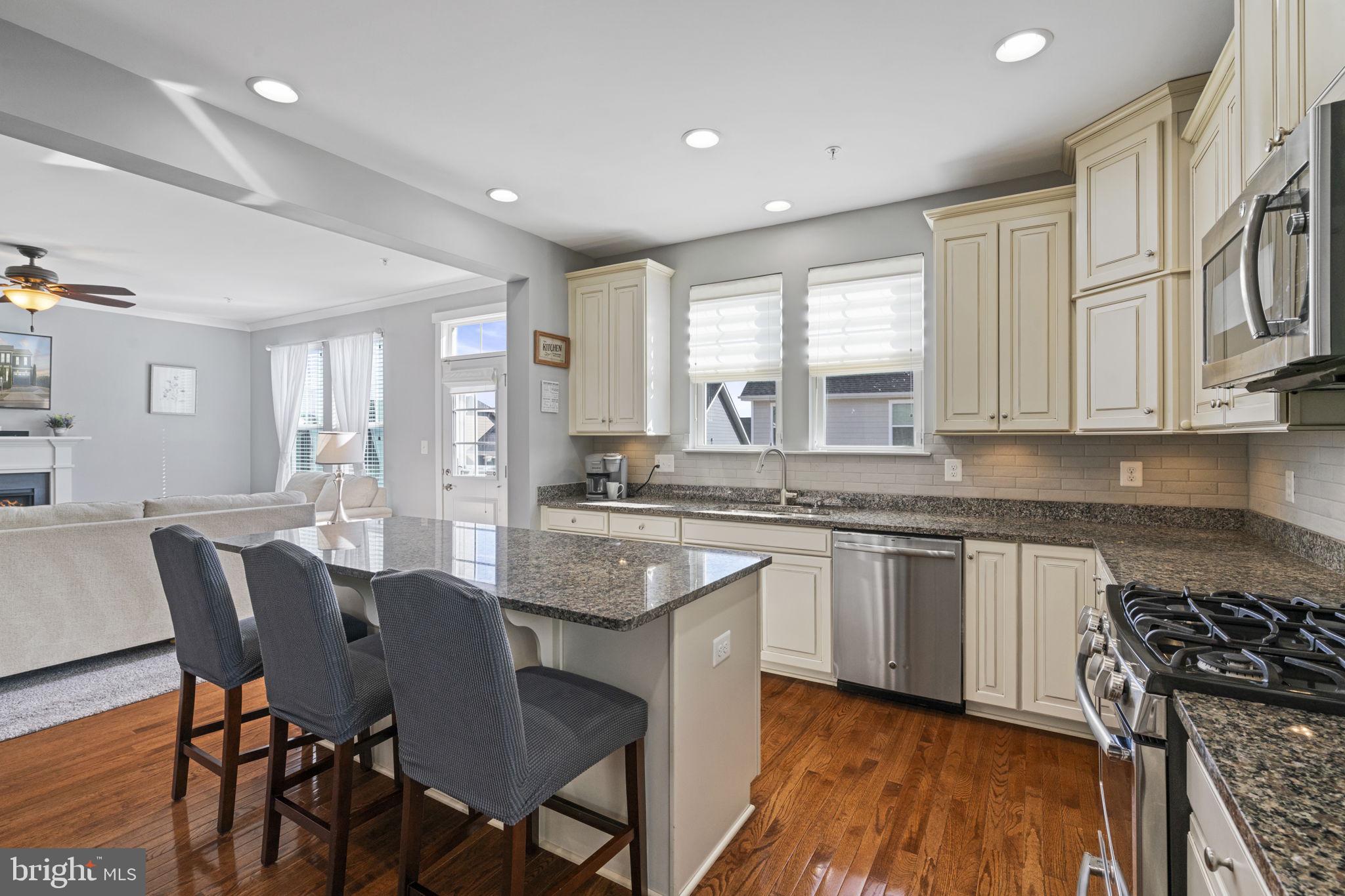 POTOMAC SHORES - Residential