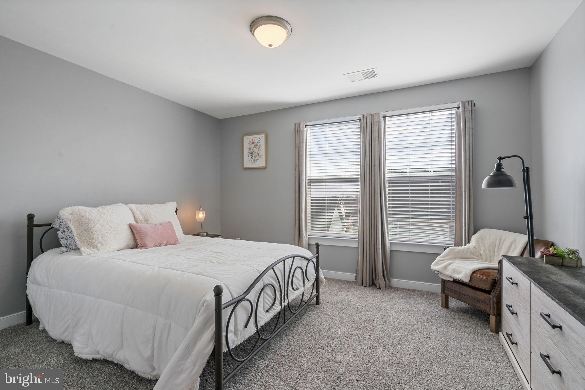 POTOMAC SHORES - Residential