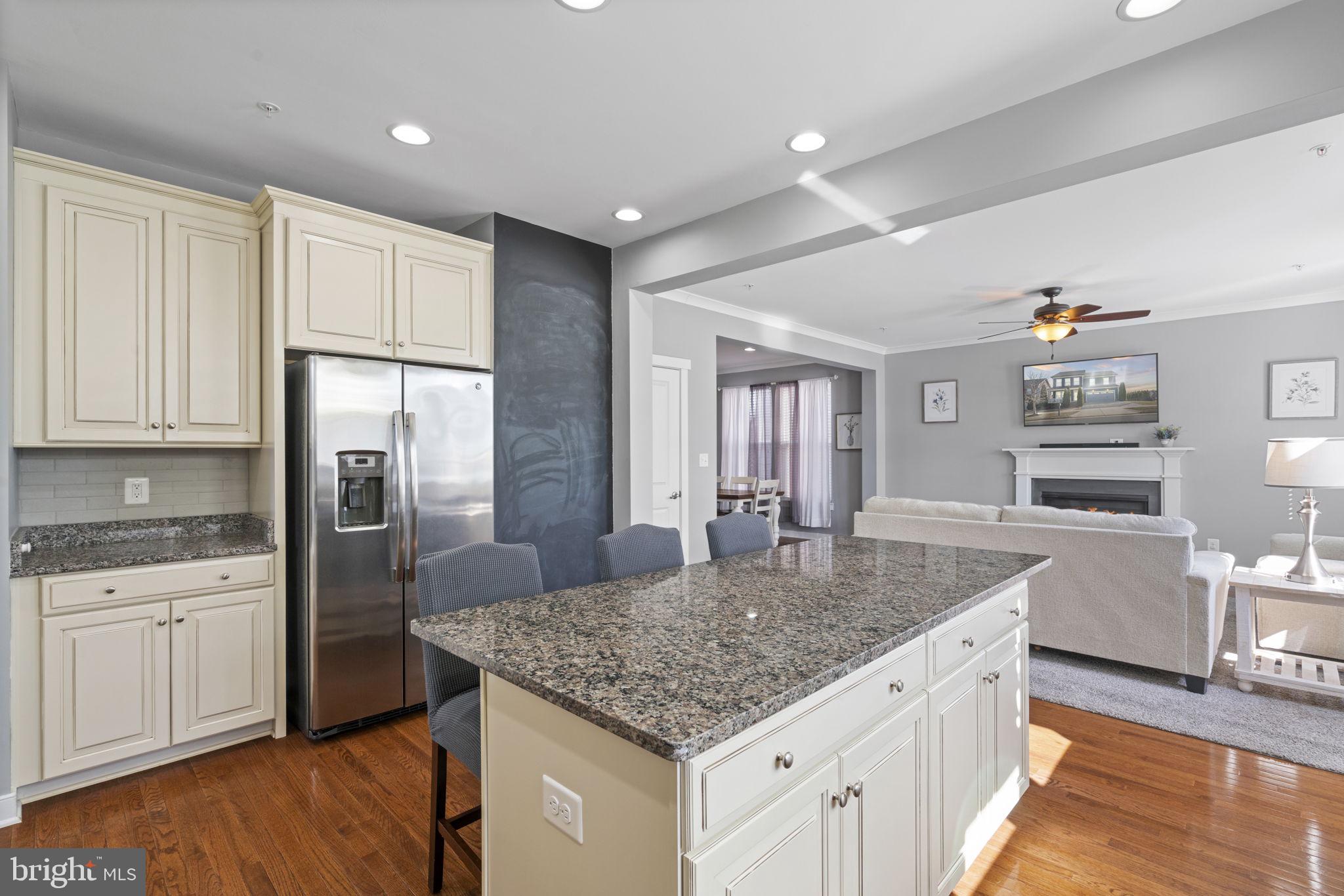 POTOMAC SHORES - Residential