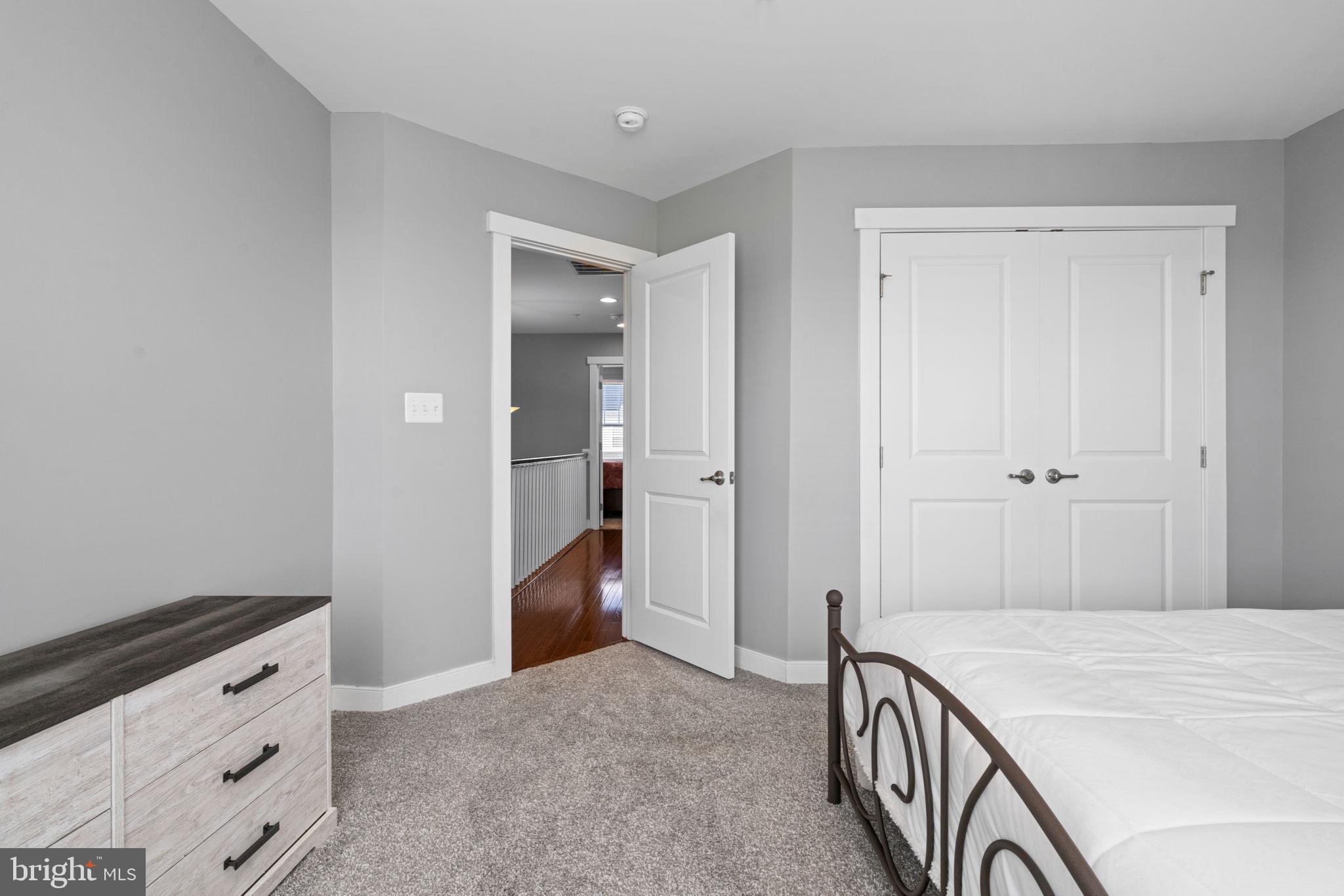 POTOMAC SHORES - Residential