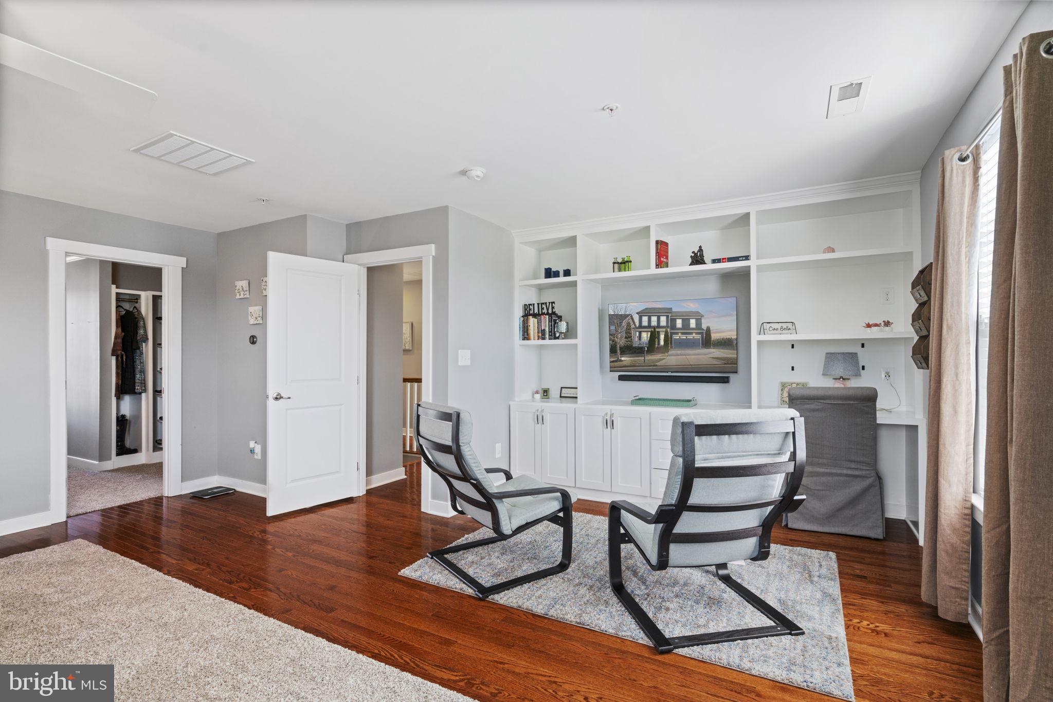 POTOMAC SHORES - Residential