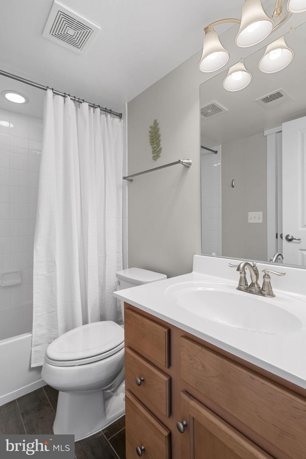 POTOMAC SHORES - Residential