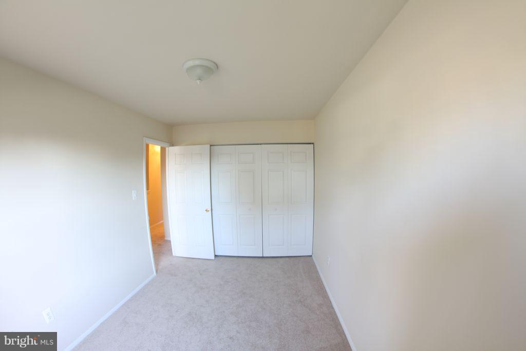 CASHELL MANOR - Residential Lease