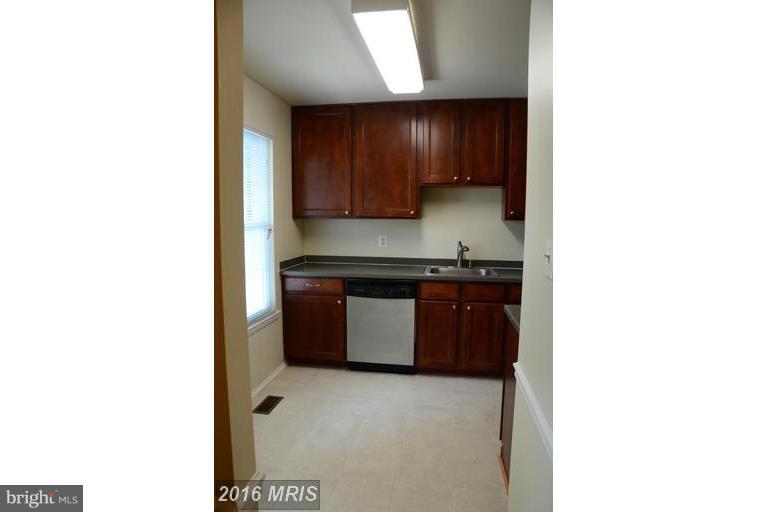 CASHELL MANOR - Residential Lease