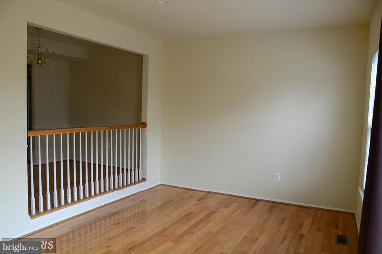 CASHELL MANOR - Residential Lease