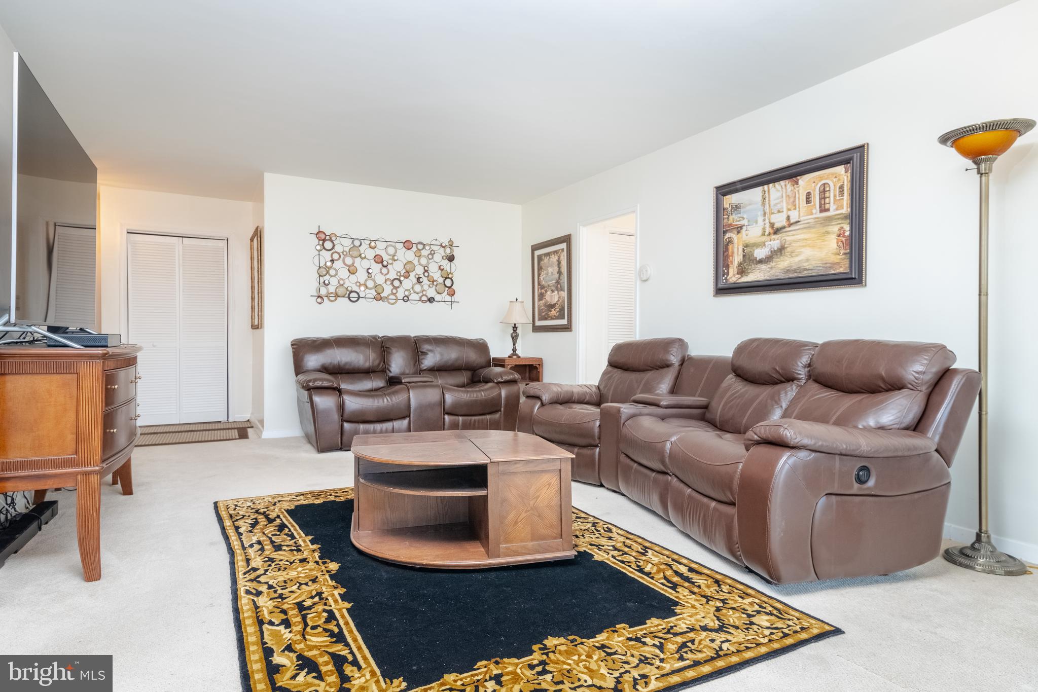 PARK TOWERS WEST - Residential