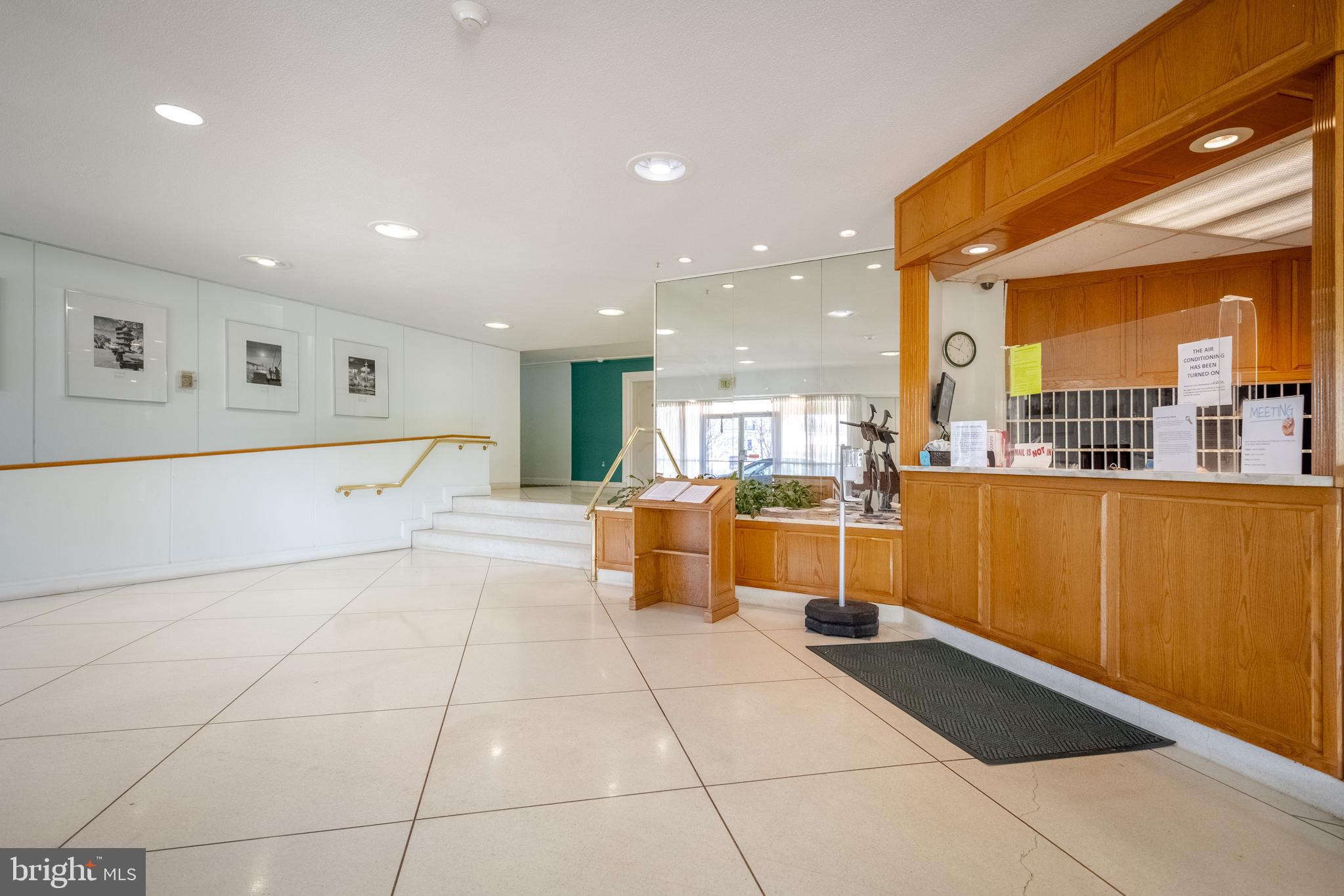 PARK TOWERS WEST - Residential