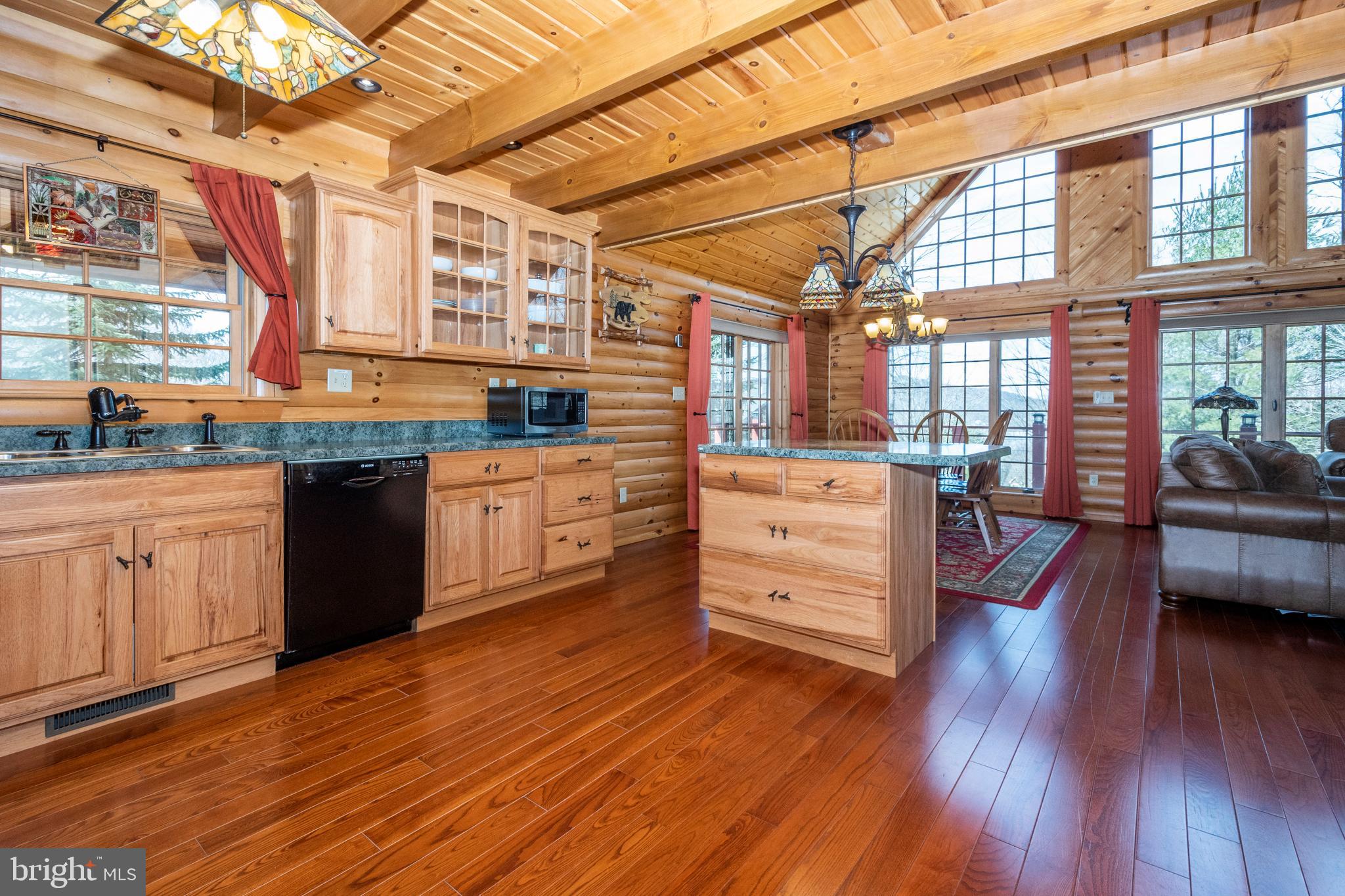 350 PINNACLE DRIVE