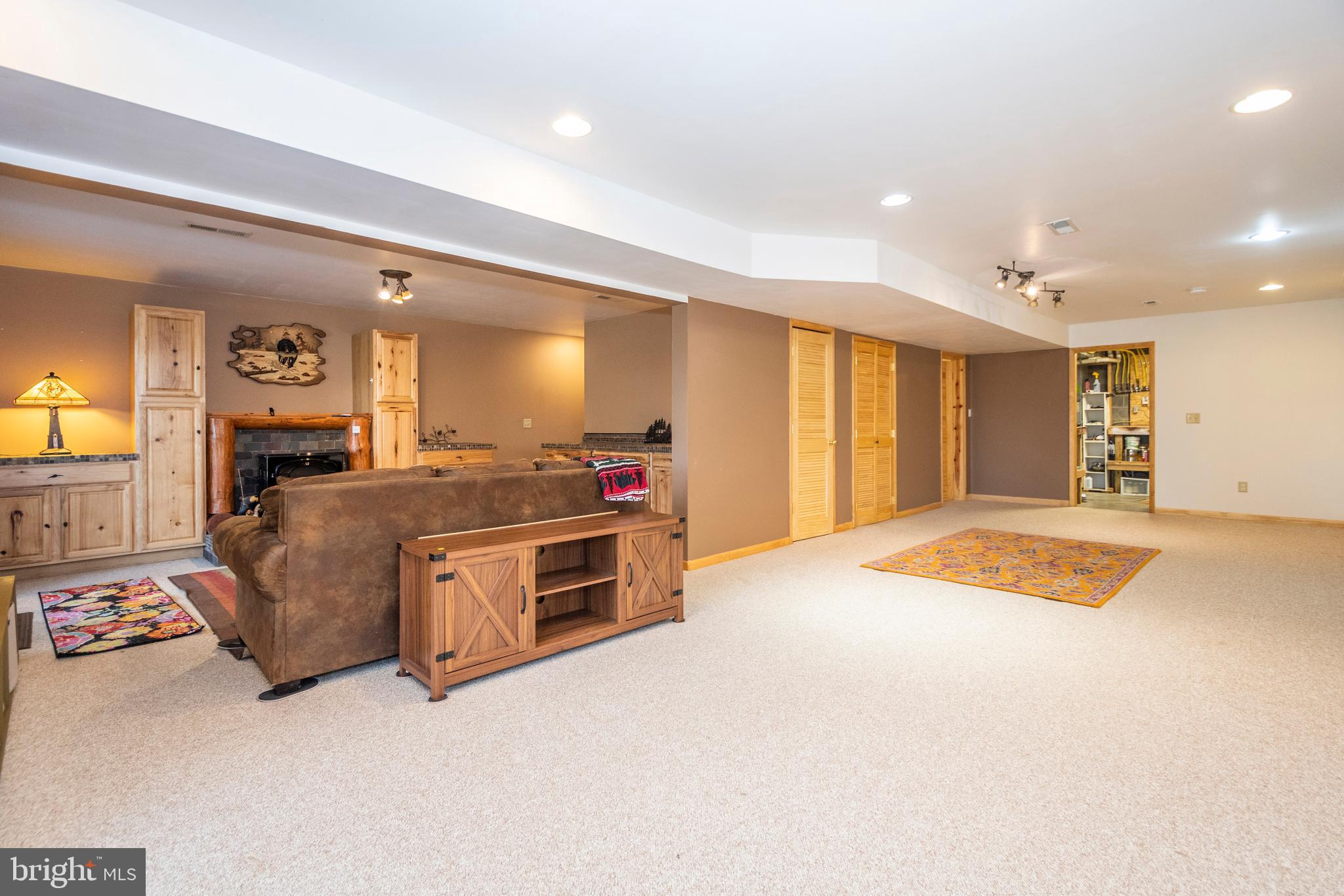 THE PINNACLE - Residential