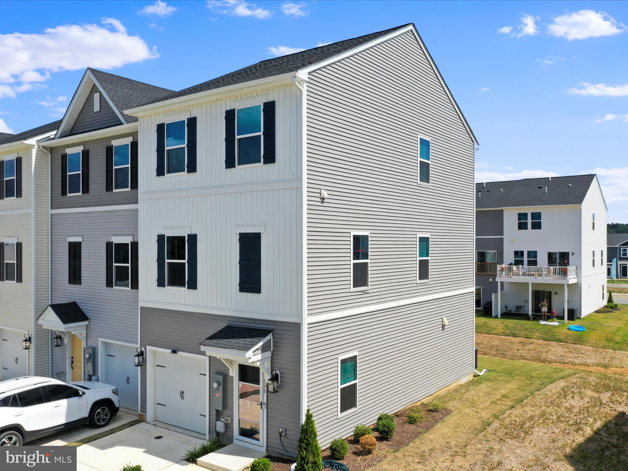 LIBERTY RUN - Residential