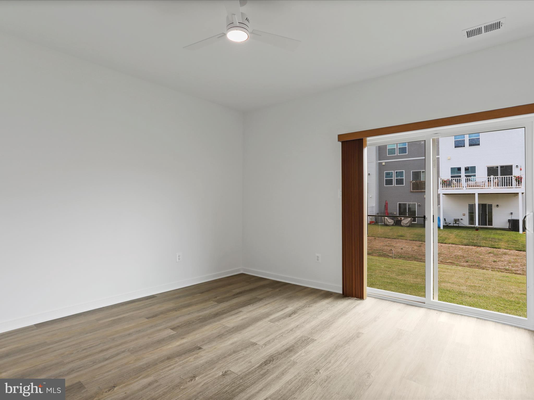 LIBERTY RUN - Residential