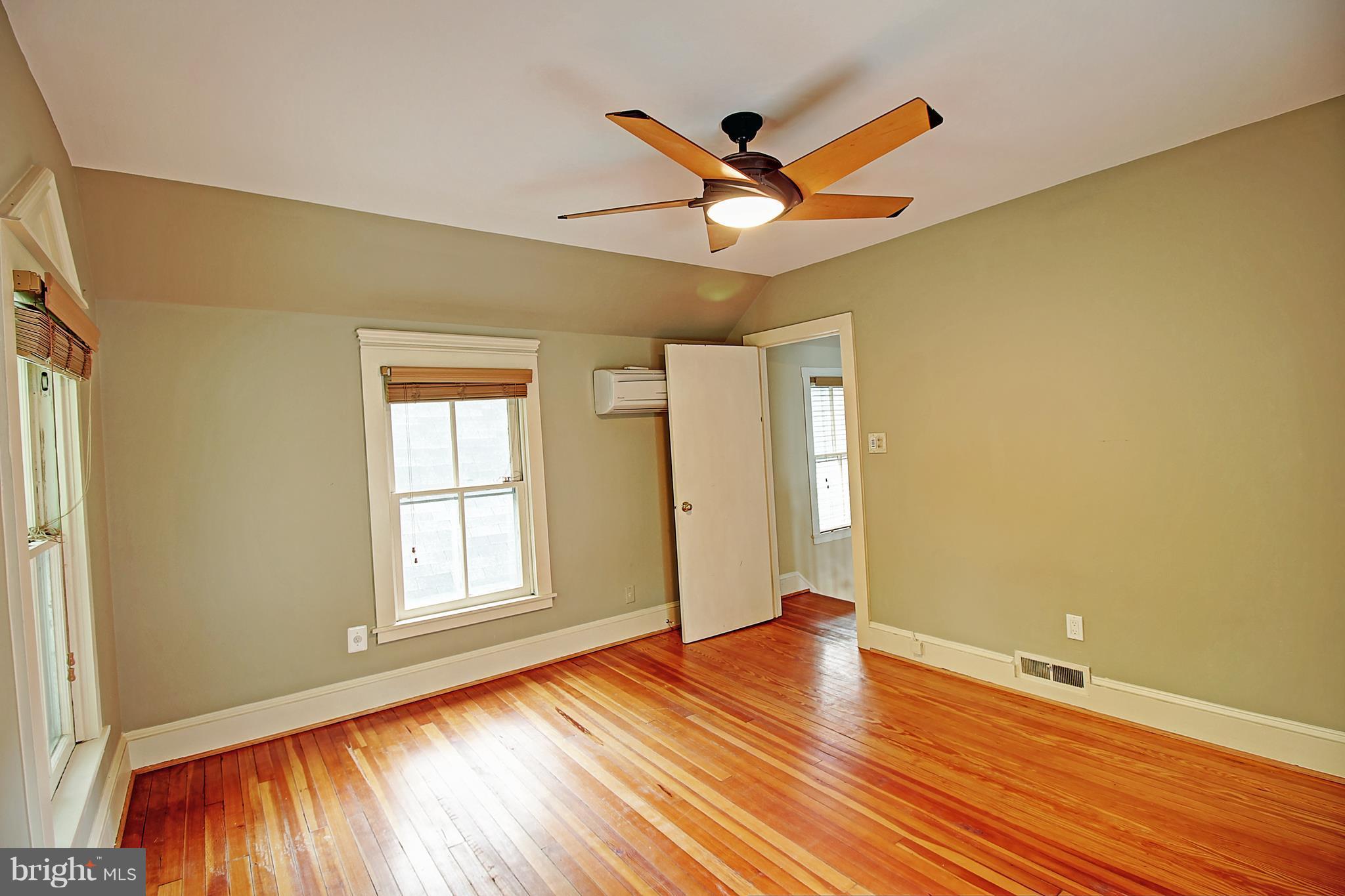 GLYNDON PARK - Residential