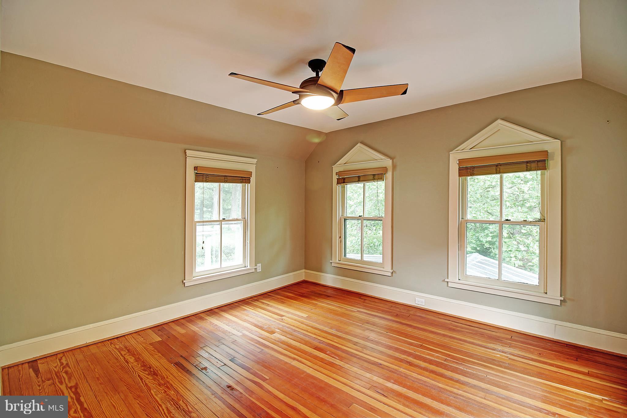 GLYNDON PARK - Residential