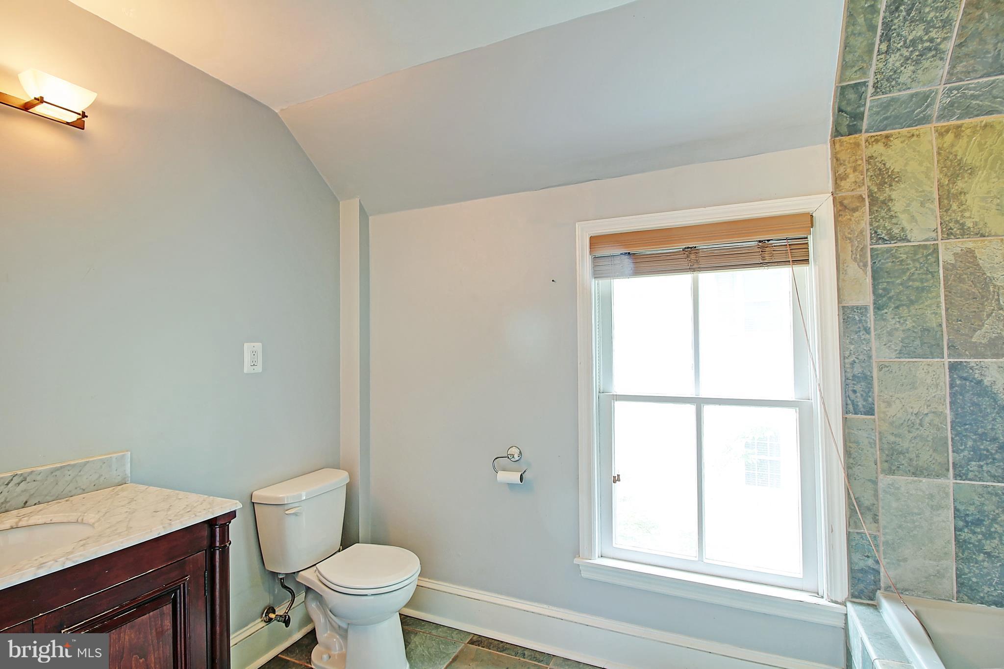 GLYNDON PARK - Residential