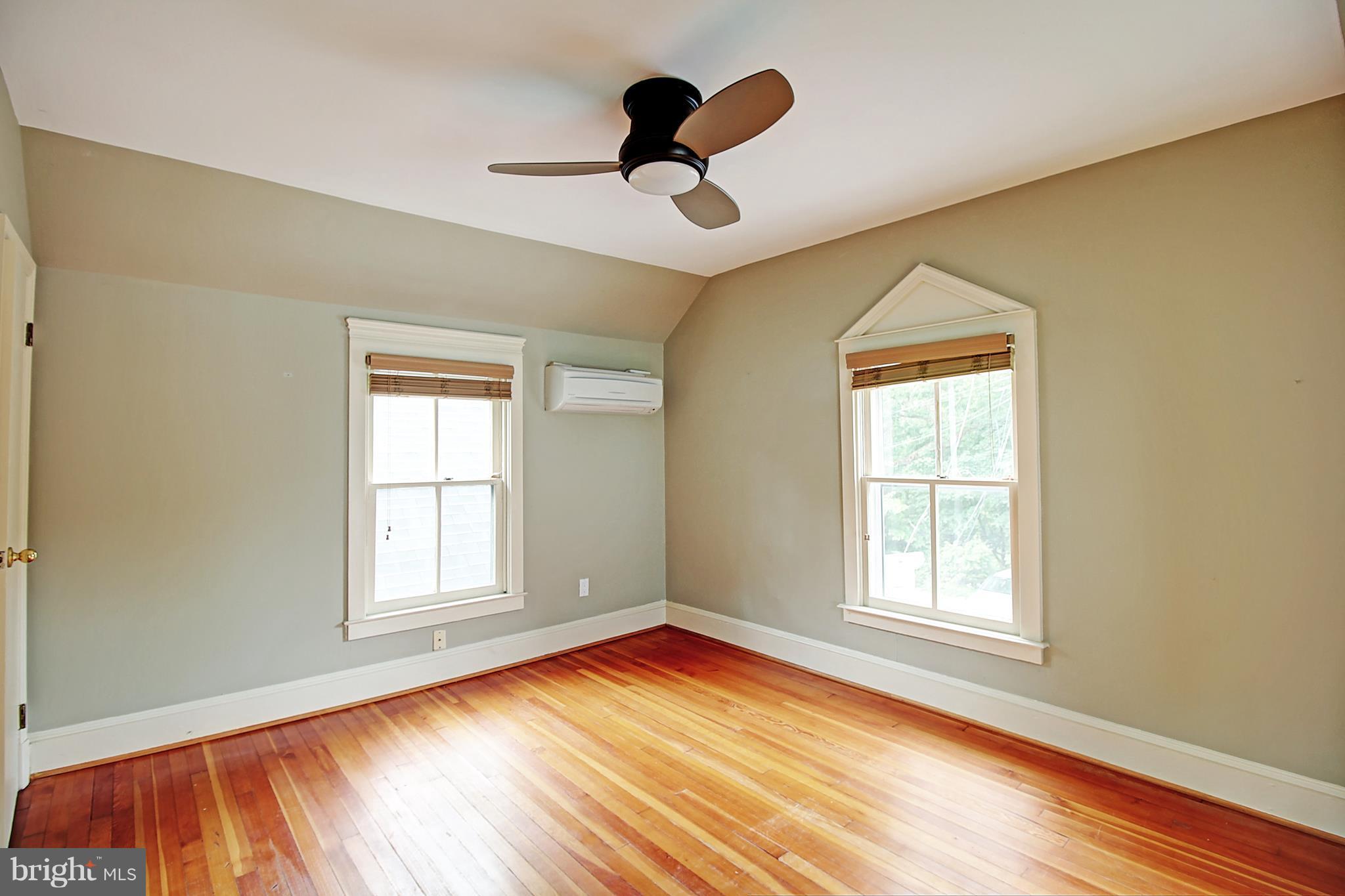 GLYNDON PARK - Residential