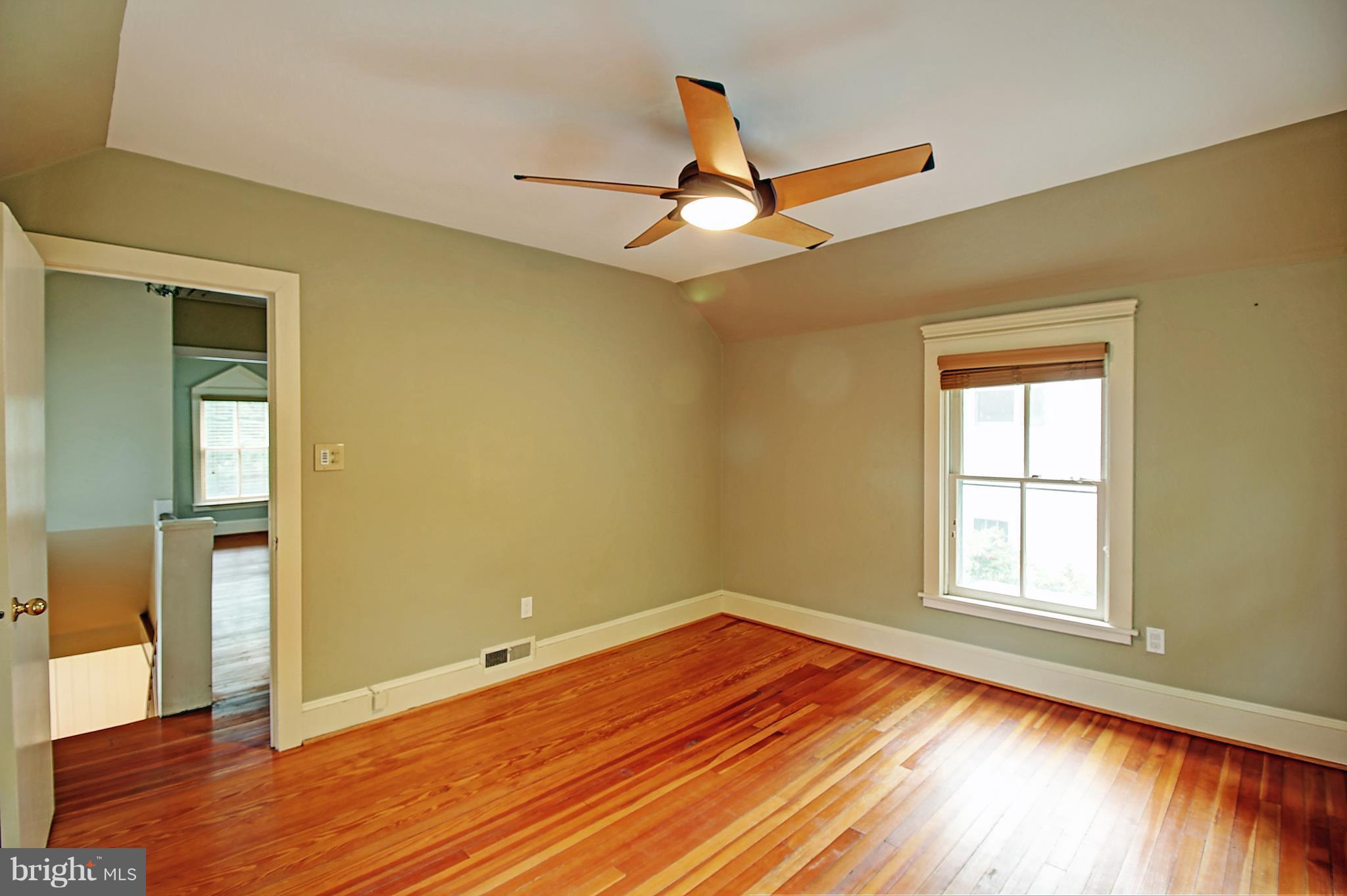 GLYNDON PARK - Residential