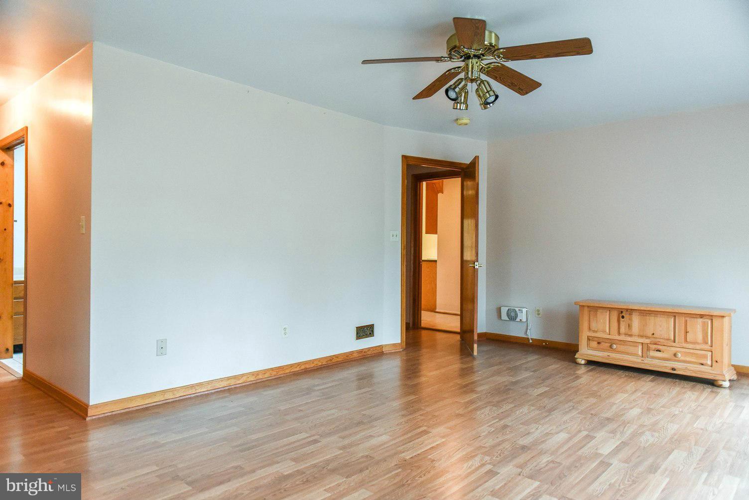 TOWN CREEK - Residential