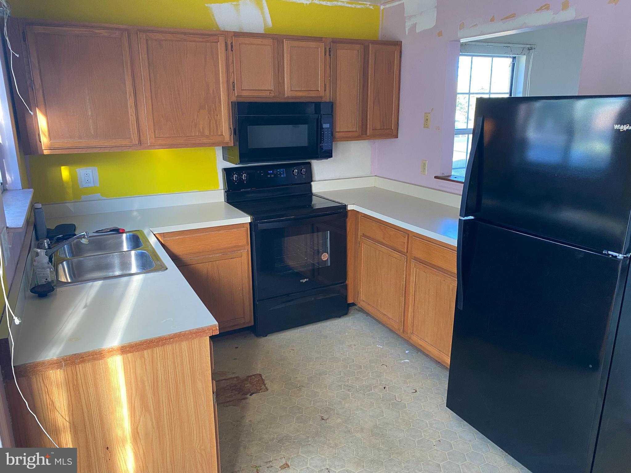 BERKLEY ESTATES - Residential