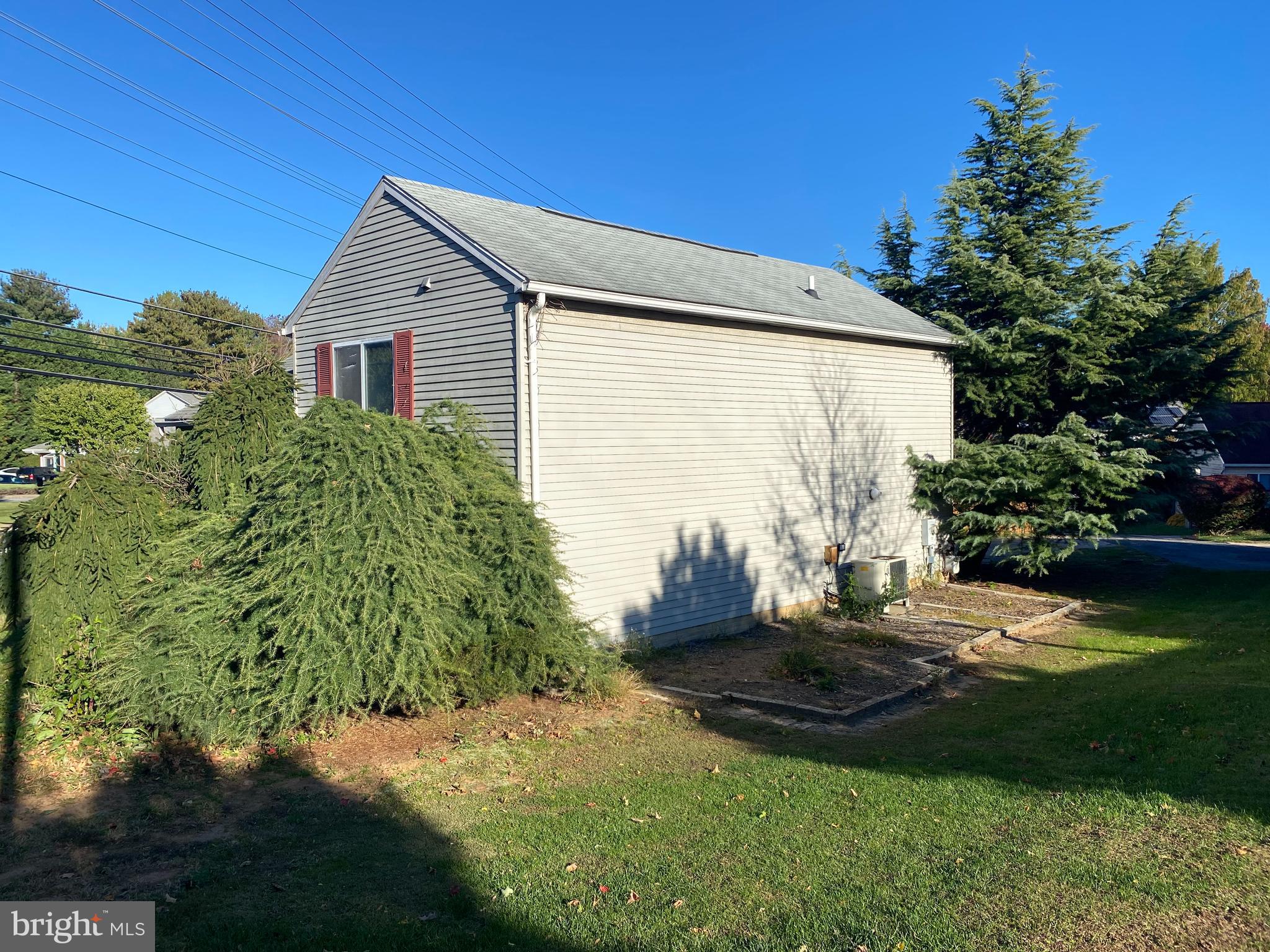 BERKLEY ESTATES - Residential