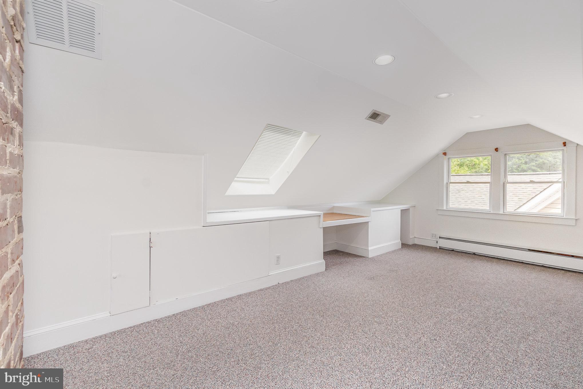 RUXTON - Residential