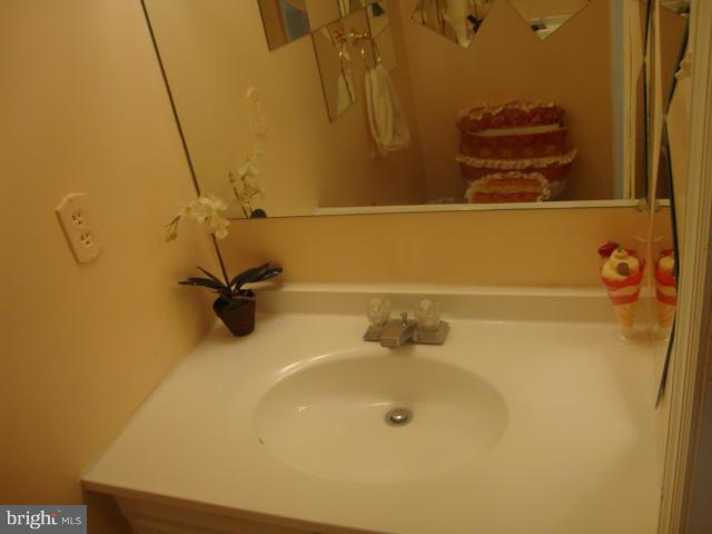 BURKE CENTRE - Residential