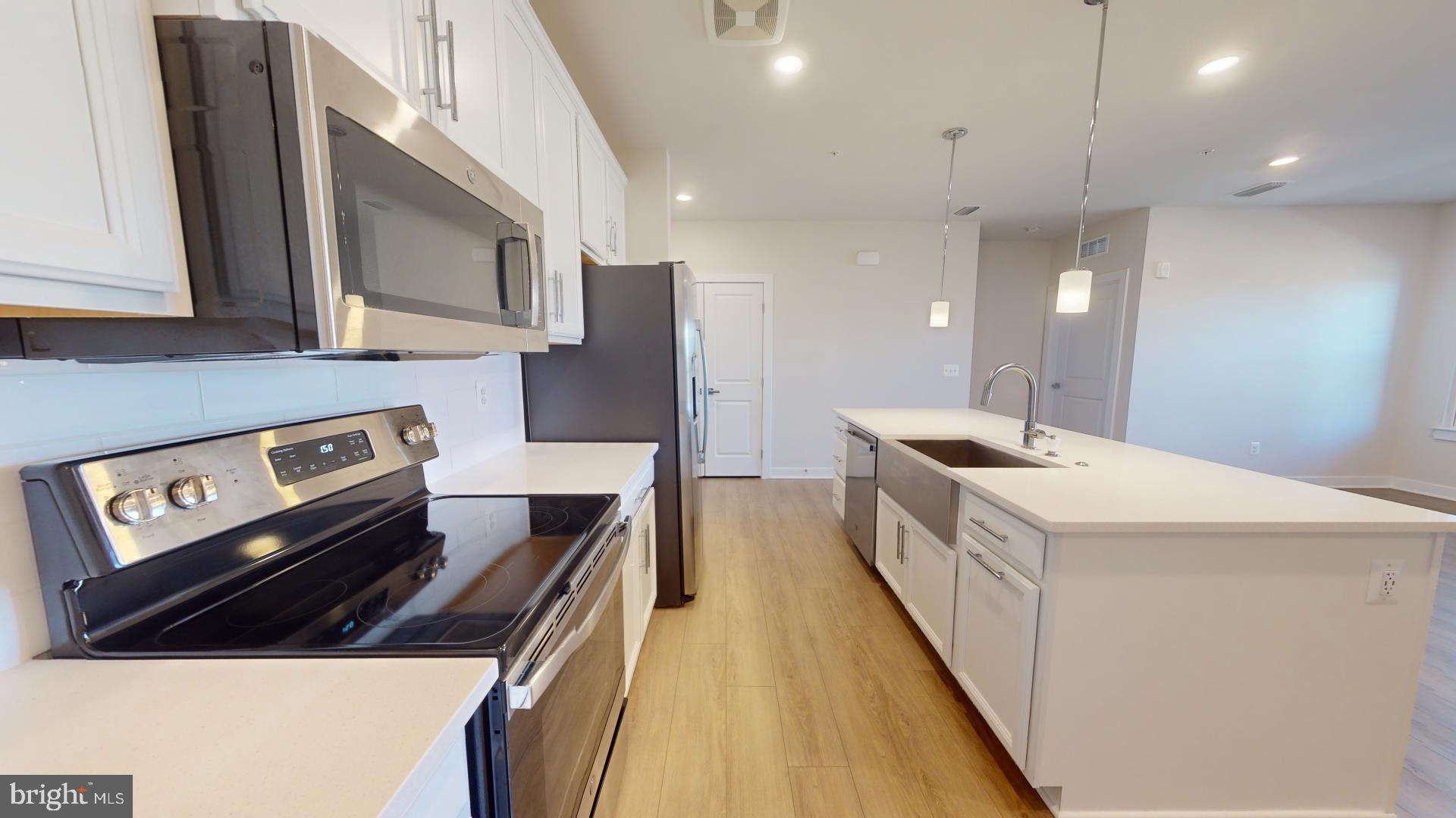 WOODLAND PARK - Residential Lease