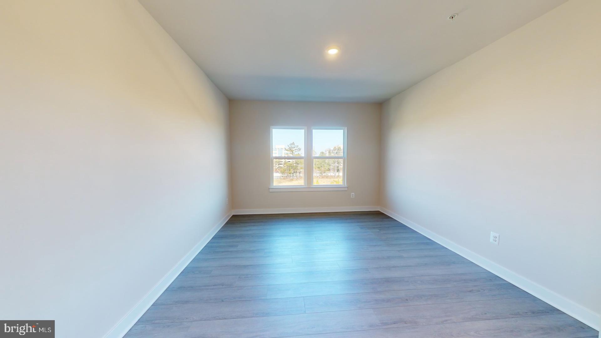 WOODLAND PARK - Residential Lease