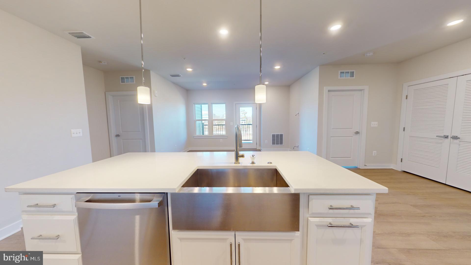 WOODLAND PARK - Residential Lease