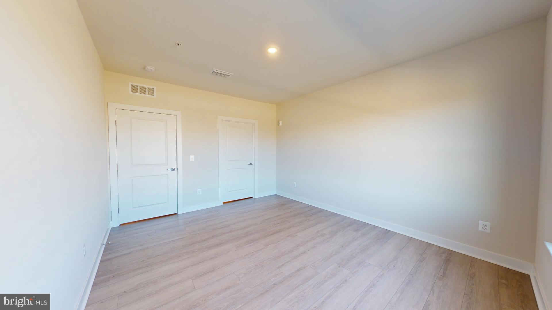 WOODLAND PARK - Residential Lease